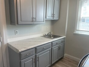 21 Kenyon Ave in Pawtucket, RI - Building Photo - Building Photo