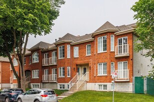 387 Ouimet Rue in St. Laurent, QC - Building Photo