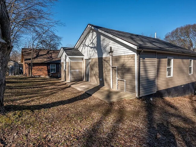 1112 Hyman St in Clarksville, TN - Building Photo - Building Photo