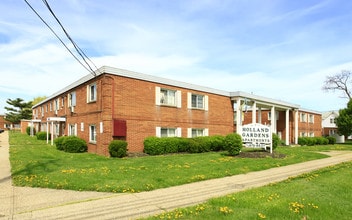 Holland Gardens Apartments in Brook Park, OH - Building Photo - Building Photo