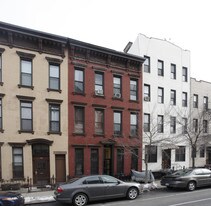 736 Leonard St in Brooklyn, NY - Building Photo