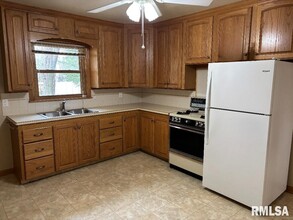 2645 7th St in East Moline, IL - Building Photo - Building Photo