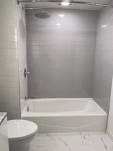 987 Queen St in Honolulu, HI - Foto de edificio - Building Photo