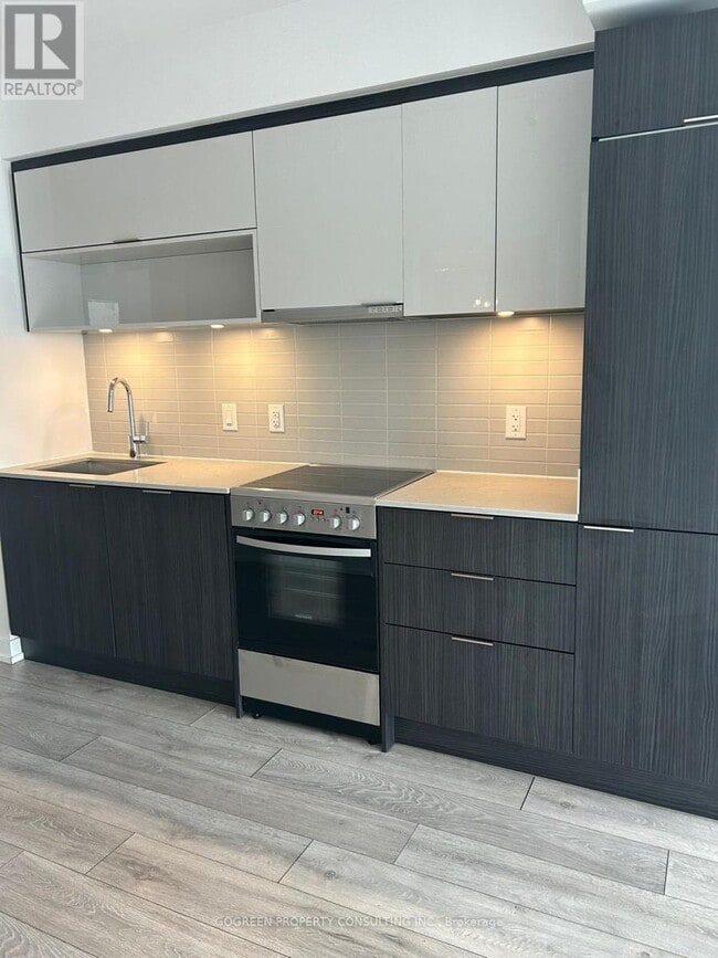 property at 159 Wellesley St E