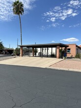 139 N Camino Del Varonil in Green Valley, AZ - Foto de edificio - Building Photo