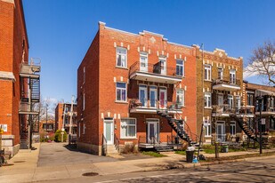 6301-6311 1Re Av in Montréal, QC - Building Photo