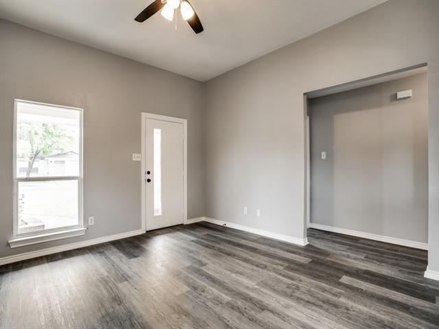1403 Dennison St in Dallas, TX - Building Photo - Building Photo