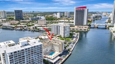 111 Golden Isles Dr in Hallandale Beach, FL - Building Photo - Building Photo