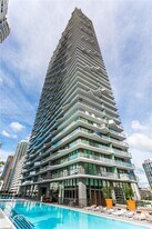 1300 S Miami Ave, Unit 2210 in Miami, FL - Building Photo