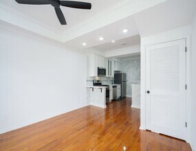 1506 Christian St in Philadelphia, PA - Building Photo - Building Photo