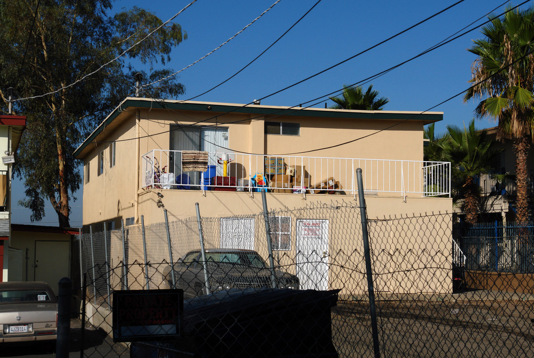 931 Grand Ave in Spring Valley, CA - Building Photo