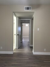 1100 Crystal Lake Dr in Pompano Beach, FL - Building Photo - Building Photo