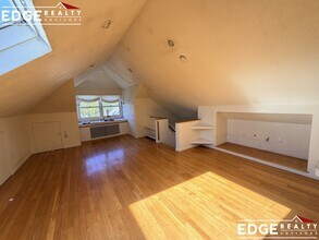 43 Hobart St, Unit 3 in Boston, MA - Foto de edificio - Building Photo