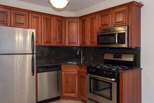 Fairfield North At Bay Shore in Bay Shore, NY - Building Photo