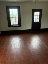 103 E Pittsburgh St in Greensburg, PA - Foto de edificio - Building Photo