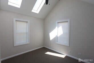 39 Hooker St in Jamesburg, NJ - Building Photo - Building Photo