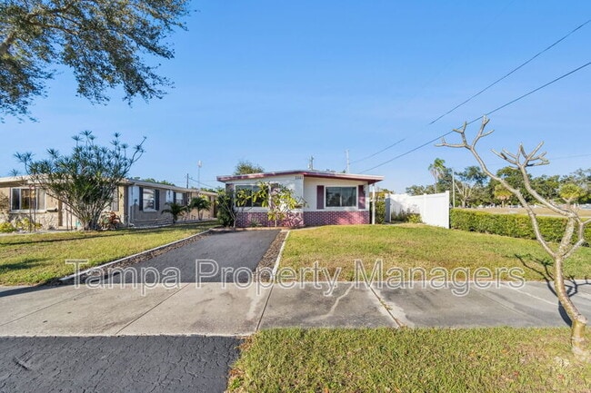 5801 Emerson Ave S in St. Petersburg, FL - Building Photo - Building Photo