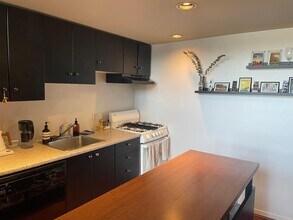 933 Seymour St in Vancouver, BC - Building Photo - Building Photo