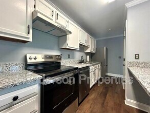 6125 Meadow Rose Ln in Charlotte, NC - Building Photo - Building Photo