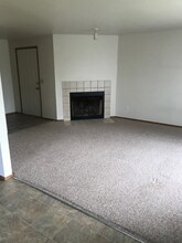 506 4th Ave SE in Pacific, WA - Building Photo - Building Photo