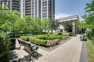 700 Humberwood Blvd in Toronto, ON - Building Photo - Building Photo