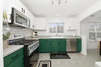 2038 Cambria Ct in Northbrook, IL - Building Photo - Building Photo