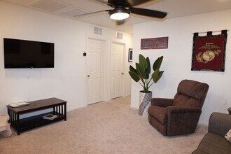 6959 Rancho Pk Ct in Las Vegas, NV - Foto de edificio - Building Photo