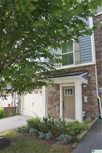 2407 Cook Dr in Easton, PA - Building Photo - Building Photo