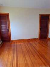 31 Miller St, Unit 1 in New Britain, CT - Building Photo - Building Photo