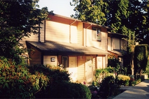 Wells Wood in Woodinville, WA - Foto de edificio