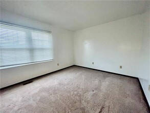 119 E Pike St in Canonsburg, PA - Building Photo - Building Photo