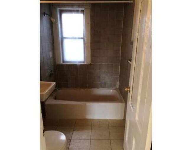 12 Baxendale Ave in Brockton, MA - Building Photo - Building Photo