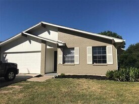 627 McKown Dr in Mansfield, TX - Building Photo