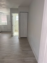 1817 N Tamiami Trl in North Fort Myers, FL - Building Photo