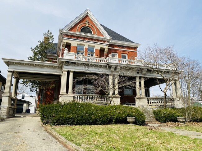 626 Caldwell St, Unit Apt 4