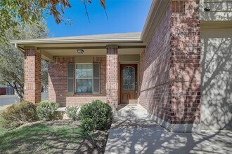 5800 Silver Screen Dr in Austin, TX - Building Photo - Building Photo