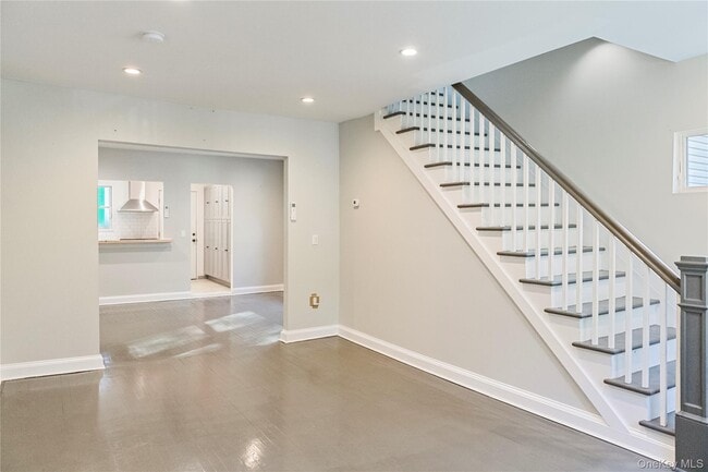 property at 149 Landing Rd