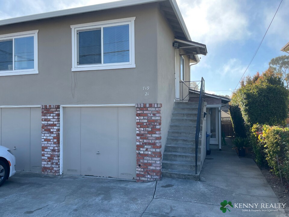 719 Chadbourne Ave-Unit -FS01-01 in Millbrae, CA - Building Photo