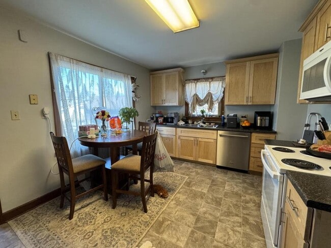 1313 N 21st St in Superior, WI - Building Photo - Building Photo