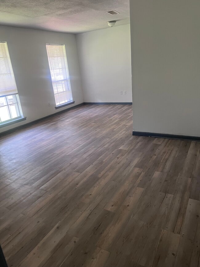 107 Berryhill Pl in Jackson, MS - Building Photo - Building Photo