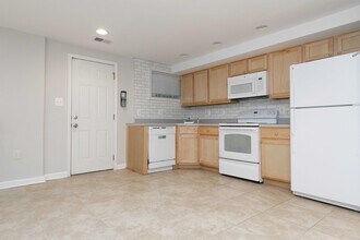 904 Webster St NW in Washington, DC - Building Photo - Building Photo