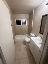 1643 Sunset Ave in Stockton, CA - Building Photo - Building Photo