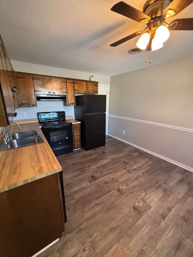 1837 Lively Rd in Maryville, TN - Building Photo - Building Photo