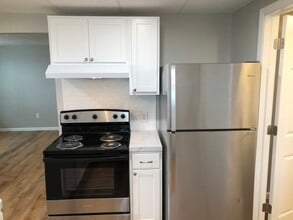 93 W Main St, Unit #5 in Shelby, OH - Building Photo - Building Photo