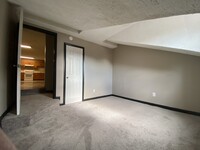 57 S Main St Apt 2 - 6