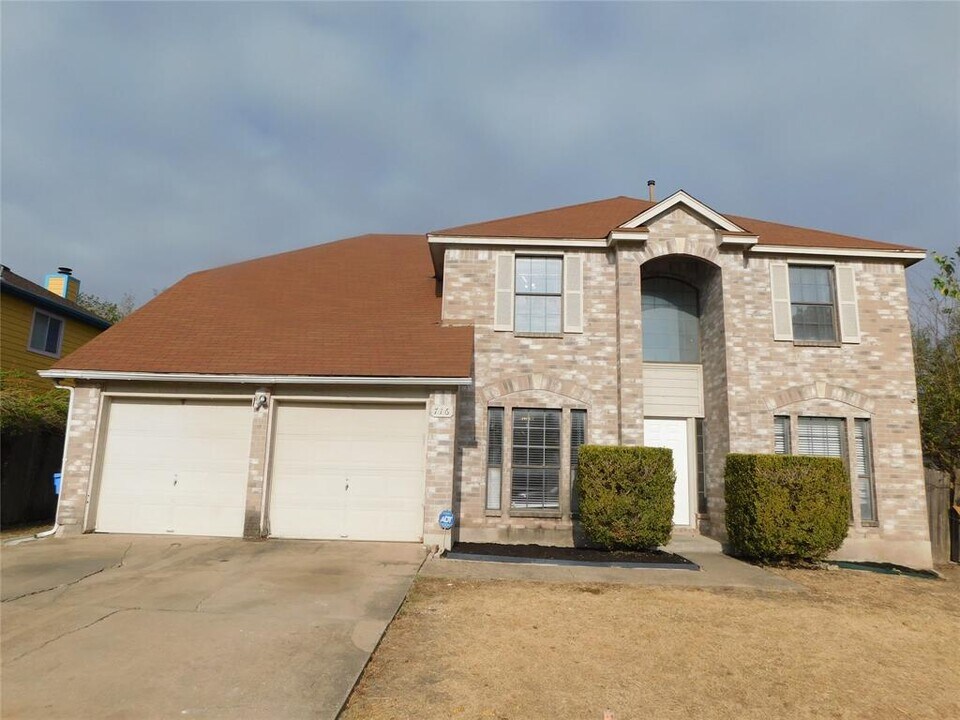 716 Camp Fire Trail in Pflugerville, TX - Building Photo