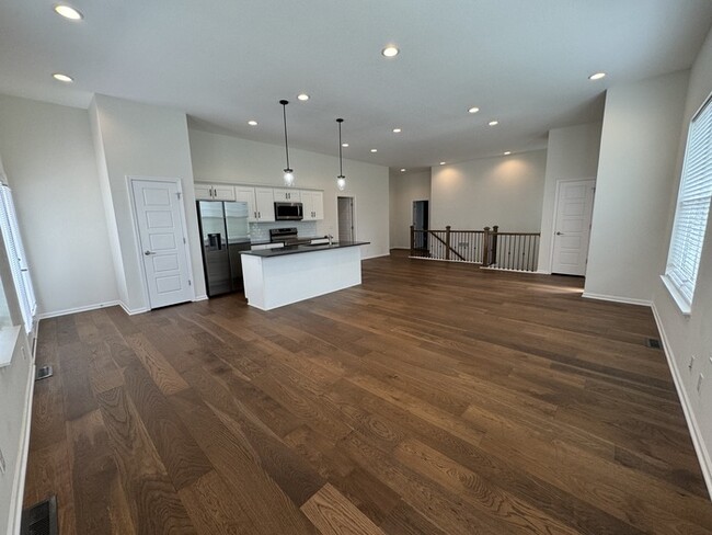 15825 Foster in Overland Park, KS - Foto de edificio - Building Photo