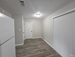 2958 Sky Crest Dr in Pensacola, FL - Building Photo - Building Photo