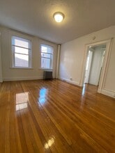 121 Park Dr, Unit 14 in Boston, MA - Building Photo - Building Photo