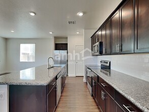 1710 Viaggio Ave in North Las Vegas, NV - Building Photo - Building Photo